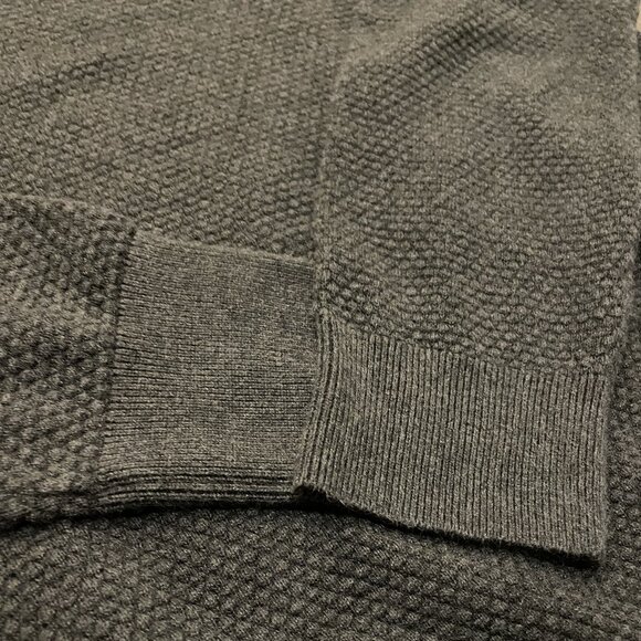 Banana Republic Quilted Crewneck Sweater - Picture 3 of 3
